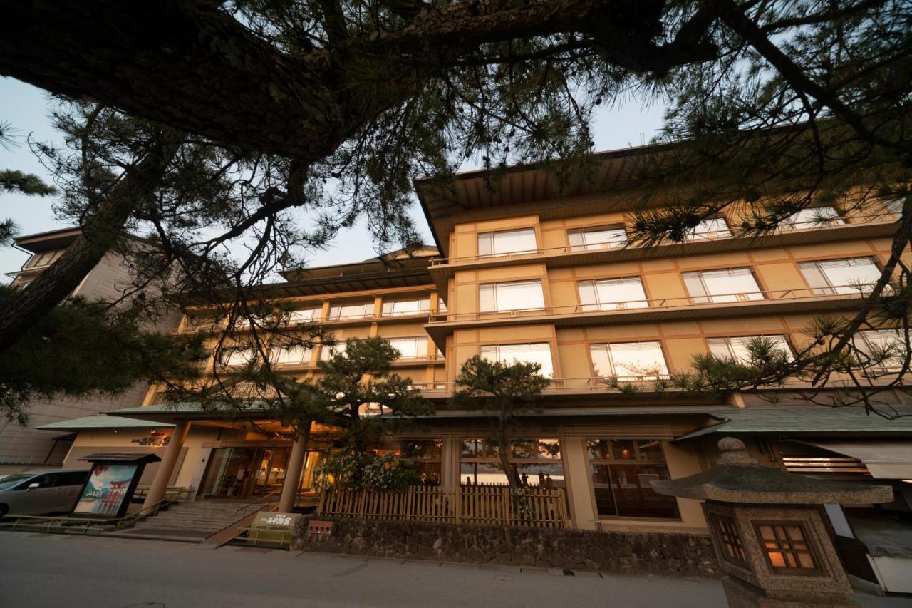 Hotel Miya Rikyu Hatsukaichi Zewnętrze zdjęcie